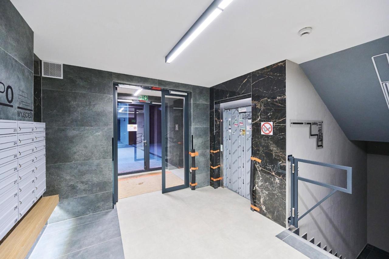 Nowa Manufaktura Apartment Wroclaw Krzyki By Noclegi Renters Exterior photo
