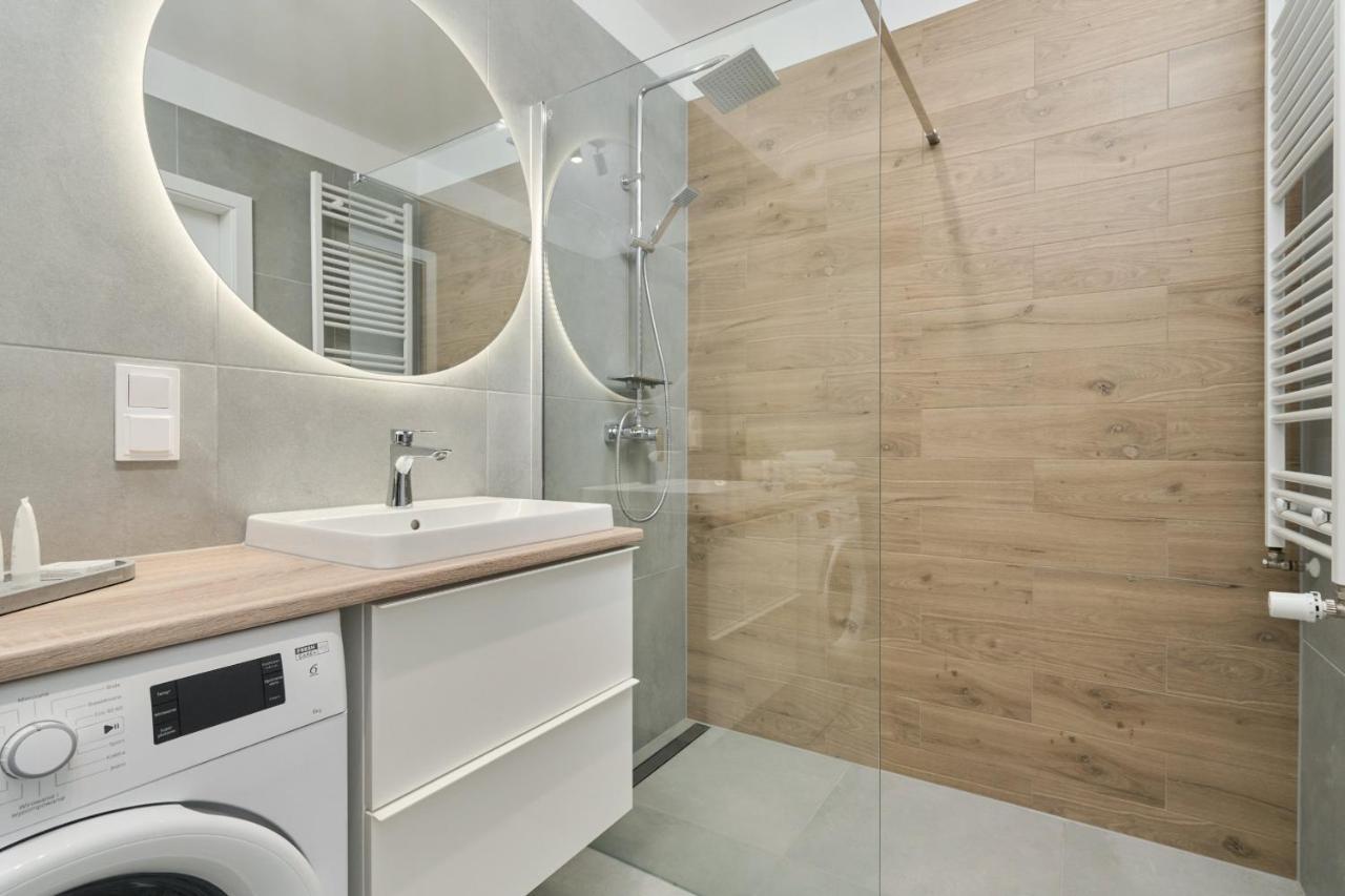 Nowa Manufaktura Apartment Wroclaw Krzyki By Noclegi Renters Exterior photo